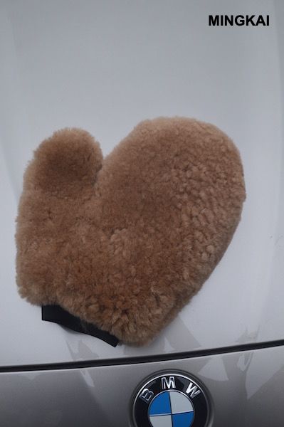 Premium Sheepskin Wash Mitt & Lambswool Glove Set – Natural Car Washing & Waxing Tool for Scratch-Free, Streak-Free Shine