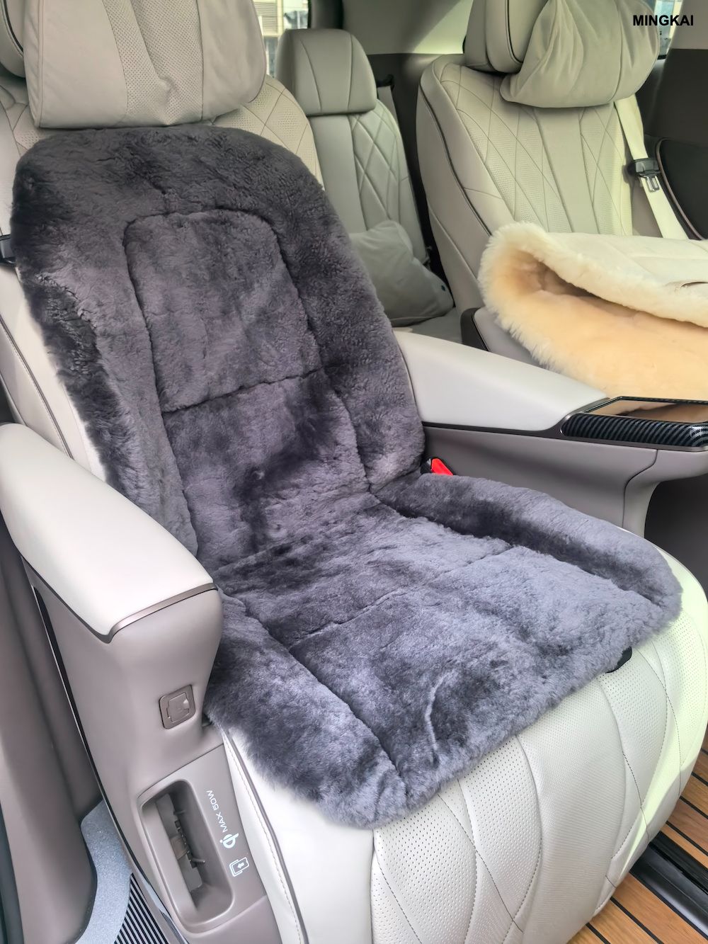 DUMI Premium Genuine Australian Sheepskin Car Seat Cover – All-Season Luxury Front Seat Protector, Hypoallergenic & Breathable, Universal Fit for Cars, SUVs, Trucks (40"x20", Grey)