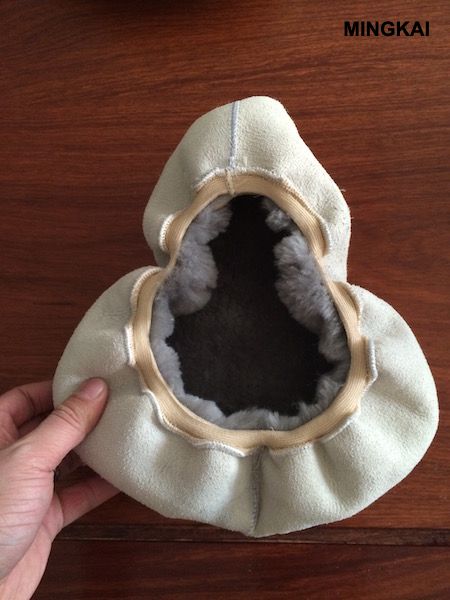 DUMI Genuine Sheepskin Bicycle Saddle Cushion – Breathable, Pressure-Relieving & Non-Slip for Comfortable Long Rides