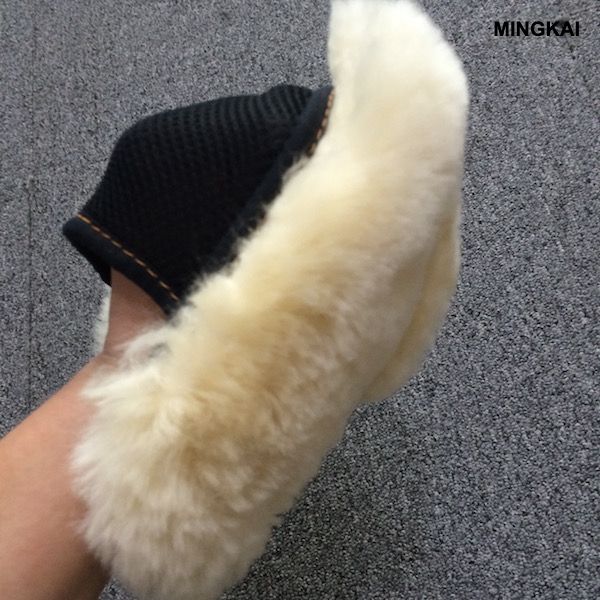 Premium Natural Lambskin Material: Constructed From Hand-selected, Dense Grade-A Lambswool, This Wash Mitt And Detailing Glove Offer Superior Water And Soap Retention, Creating A Creamy Lather That Cl