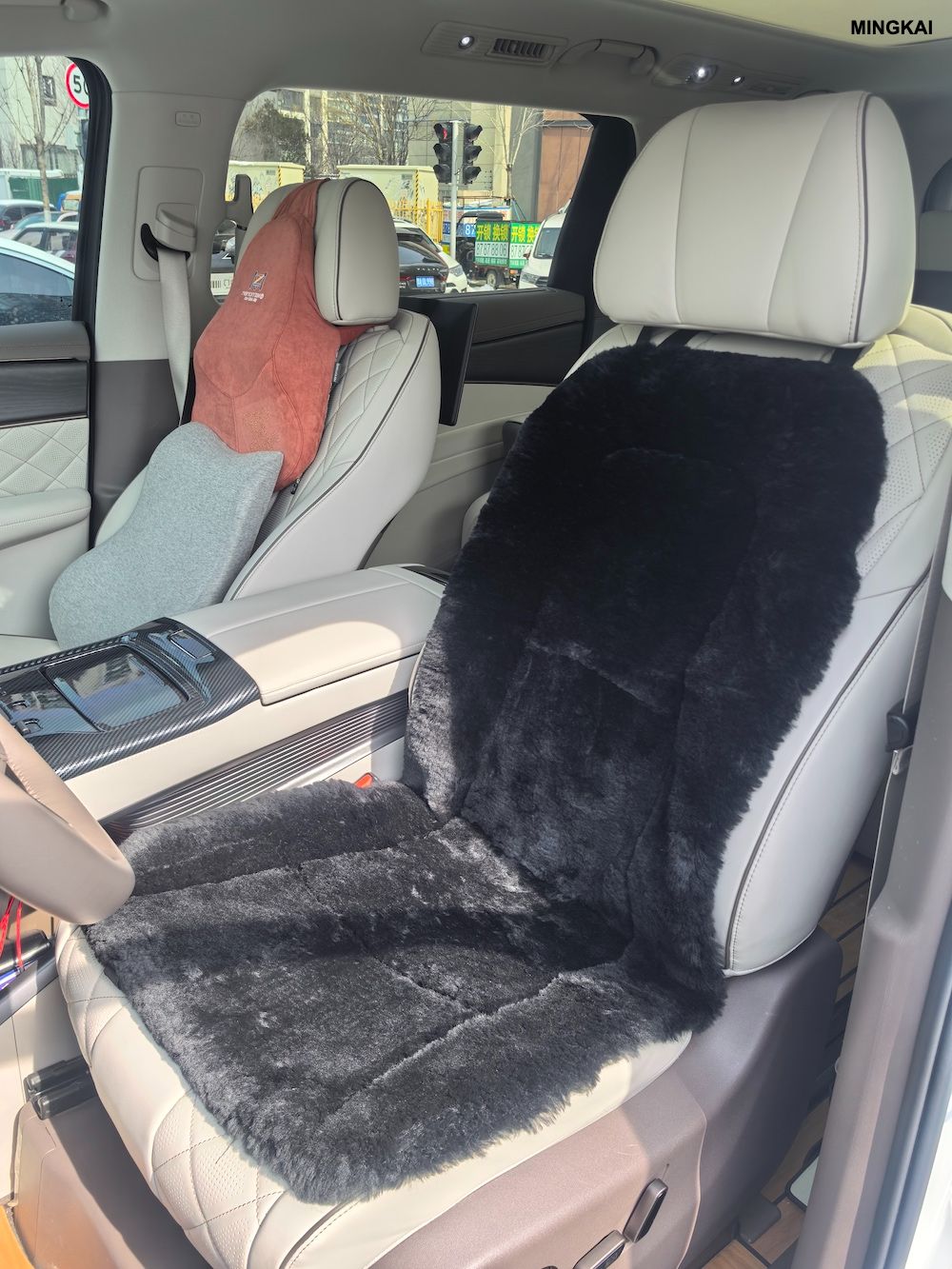 Transform Your Driving Experience with The DUMI Premium Genuine Sheepskin Car Seat Cover. Crafted From 100% Authentic Australian Sheepskin Using An Eco-friendly Sanitizing Process, This Cover Offers U