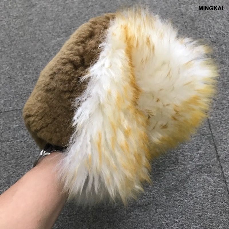 Tru-Lamb Natural Lambskin Wool Wash Mitt - Professional Sheepskin Car Wash Glove for Streak-Free Waxing & Scratch-Free Cleaning