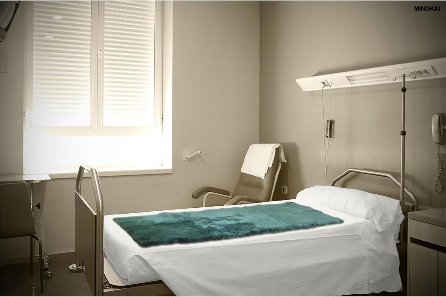 Gisborne Sheepskin Natural Wool Seat Cushion for Back Pain Relief, Pressure Relief & Post-Surgery Comfort - Orthopedic Therapy for Tailbone, Hip & Sciatica Pain - Genuine Australian Sheepskin