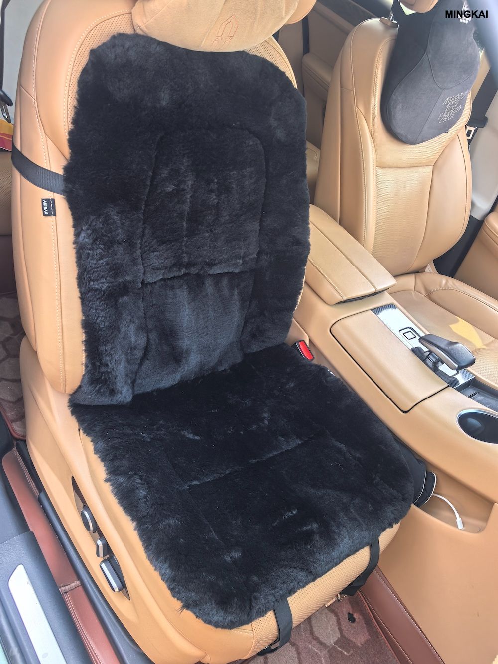 Transform Your Driving Experience with The DUMI Premium Genuine Sheepskin Car Seat Cover. Crafted From 100% Authentic Australian Sheepskin Using An Eco-friendly Sanitizing Process, This Cover Offers U